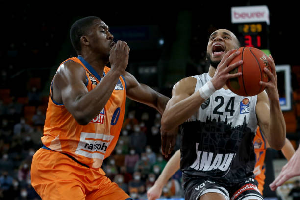 前锋姆巴佩 前锋姆巴佩